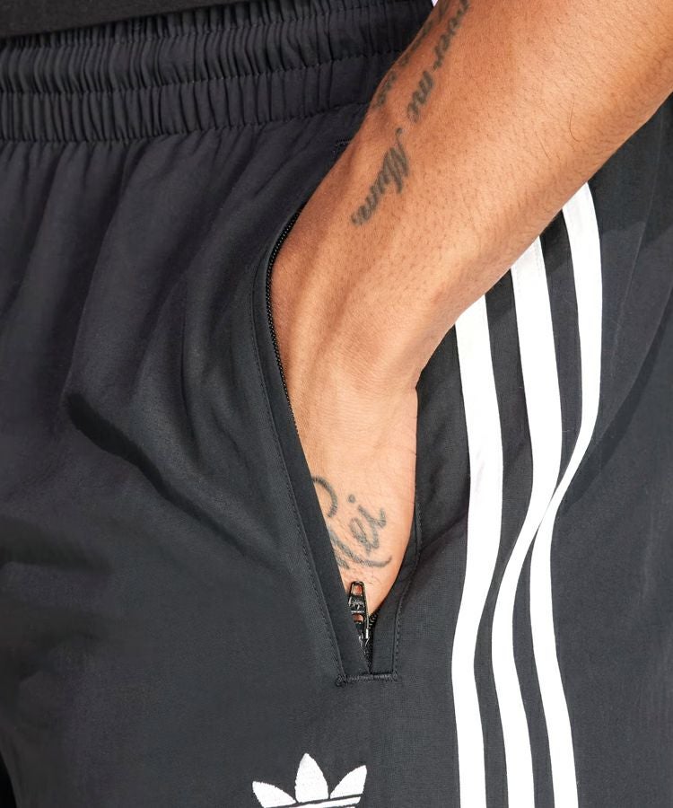 【新品タグ付】 トラックパンツ XL　 IT2501 ADICOLOR WOVEN FIREBIRD TRACKPANTS【PANTS】/ ブラック [IT2501]